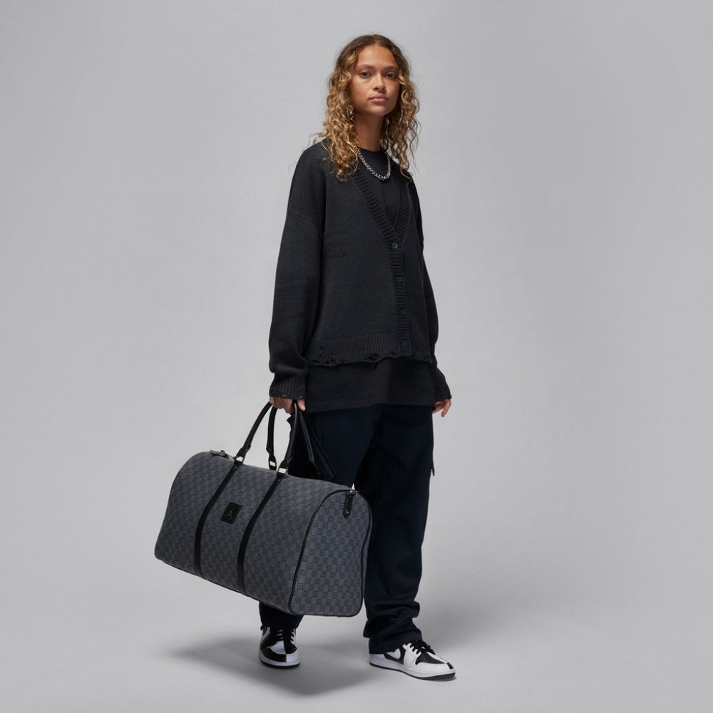 Women's Jordan Distressed Cardigan 'Black'